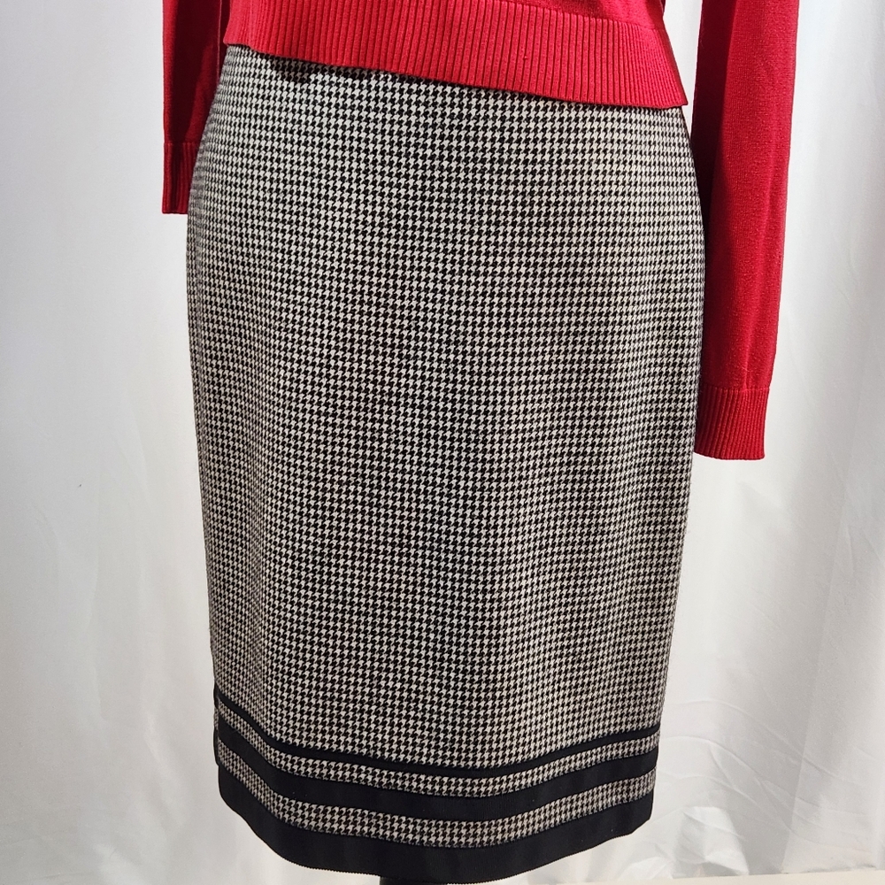 Dana Buchman Wool/Cashmere Blend Black Houndtooth Skirt